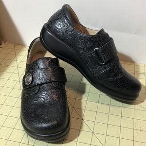 Algeria by PG Lite Black Clogs